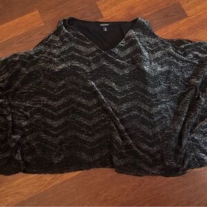 Roz & Ali Black and Silver Chevron Blouse